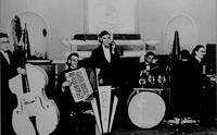 Billy-Clarkes-Band-with-Joe-Burke-Seannie-Carroll-Terry-Kevin-Whelan-Bray-1942-800x494-800x494