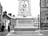 Billy Byrne Monument, featuring a 1798 pike man on top