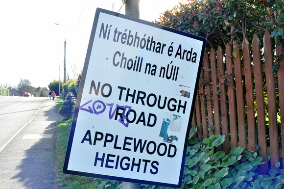Applewood Heights No Through Traffic Sign 19FEB23