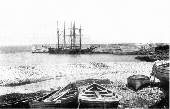 Greysstones-Harbour-1910-Source-Derek-Paine-1024x656 (800x513)