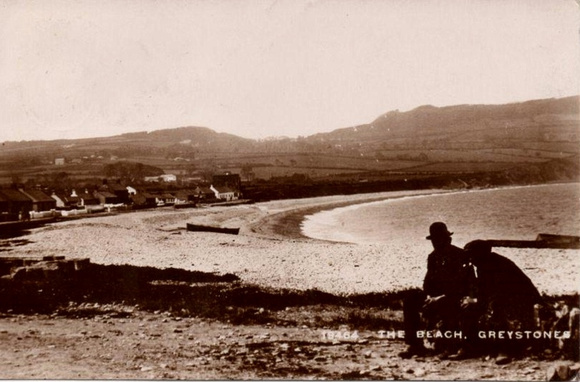Greystones-Harbour-Old-Men-postcard-Sean-Tierney (800x527)