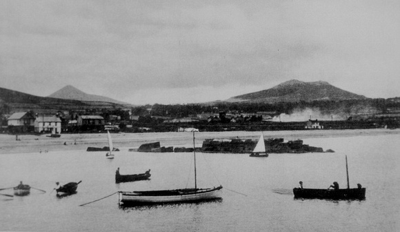 Harbour-Scene-1957-Source-Derek-Paine-1024x593 (800x463)