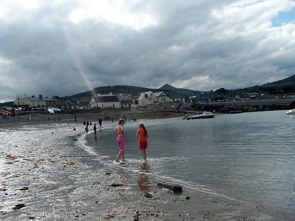 Old-Greystones-Harbour-Bathing-Pic-Anne-Stanley- (800x600)