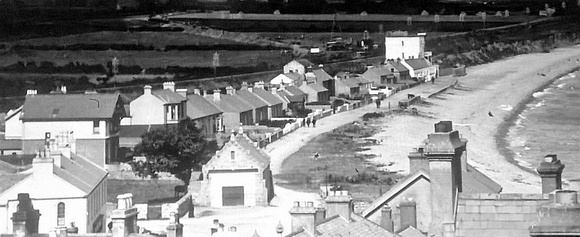 The-North-Beach-Cottages-early-1900s-1024x418-1 (800x327)