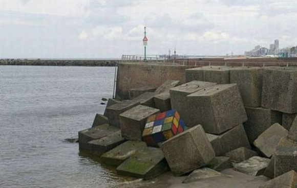 harbour marina wall breakers rubiks cube