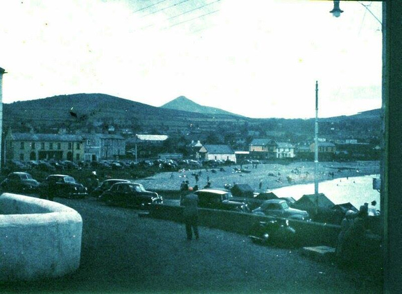 Cars at the harbour 1950s. Pic Roderick Carlyle