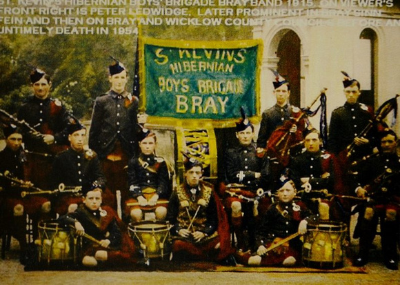 St-Kevins-Hibernian-Boys-Brigade-Pipe-Band-c-1915-Bray-800x570-800x570