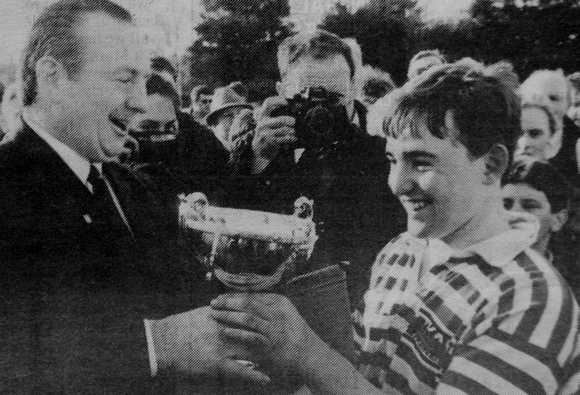 President-Elect Des Guilfoyle present Richie Murphy with the McCorry Cup 1994 Bray People 1