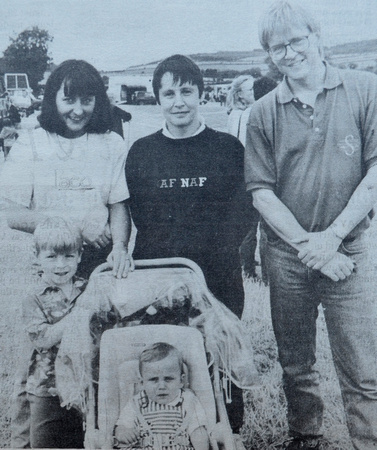 Bonny Baby winner Simon Heartland with bro Rober, parents Keith & Ann, and friend Barbara Martin 1994 Bray People July to December Kilmacanogue