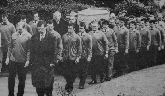 Kilmacanogue GAA club flank Johnny Fox's coffin 1995 Bray People