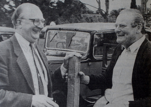 Newcastle Hospital Vintage Car display leaders Tom Mulligan & Sylvester Holland 1997 Bray People