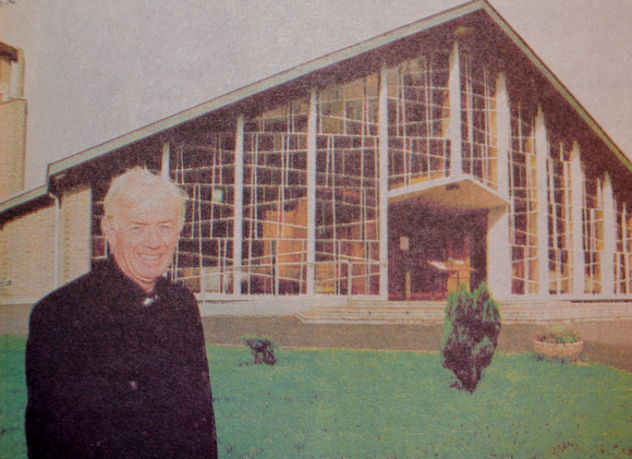 Father Eamonn Cotter bids farewell to Kilcoole 1997 Bray People
