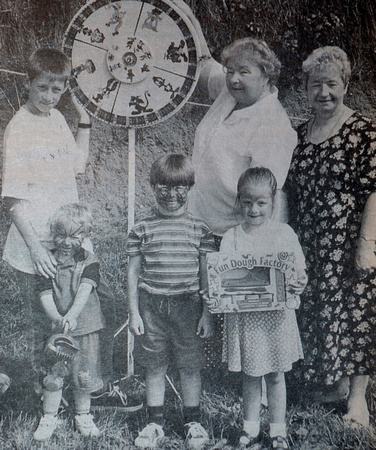 Kilcoole's Wheel Of Fortune bewitches Rosaleen O'Meara, Phyllis Campbell, Conor O'Neill and Darren, Stephen & Lauren Campbell 1997 Bray People