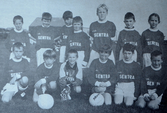 Newtown's Under 9s get ready to rumble 1997 Bray People