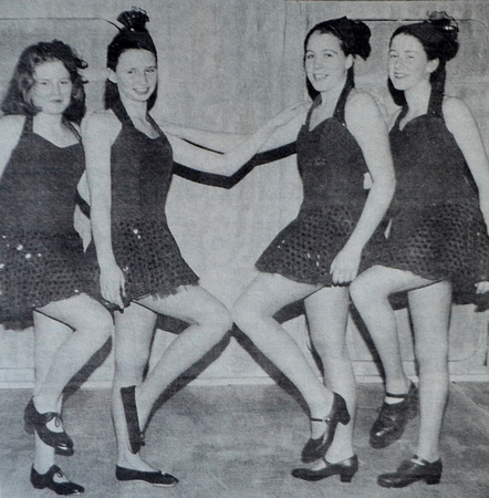 St David's Bugsy girls Orna Muphy, Rachel Donnelly, Joanna Davis & Lesley Kinane - or is that Sara Toolan 1998 Bray People