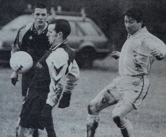 Benigans United's Alan Redmond takes it on the chest 1998 Bray People