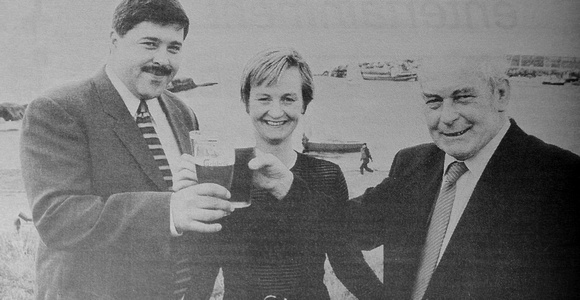 Toasting another Greystones festival are Guinness rep Padraig Humby, Grainne O'Loughlin & Peter Donnelly 1998 Bray People