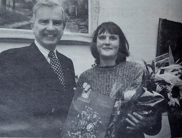 Veronica McDermott wins the Romantic Rendezvous competition. With Tinakilly House proprietor William Power. 1999 Bray People
