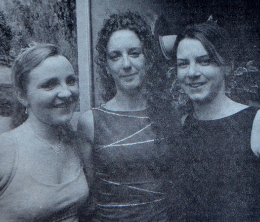 Eithne NiCheadaih, April Hunt & Gayle Hunt at Kilcoole GAA Club Dinner 1998 Bray People