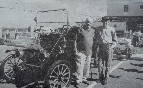 Harvey Byrne & Eamon Dunne at the La Touche Hotel's vintage car rally 1999 Bray People