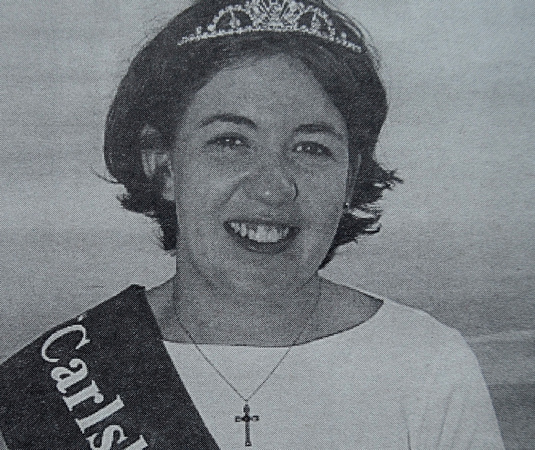 Kilcoole's Loretta Greene, representing Curtain Craft in the Greystones Summer Festival Queen competition 1999 Bray People