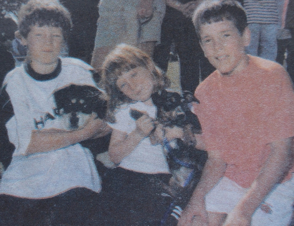 Patrick & Natasha Murtagh with Ronan Cavey and Teely, Corky & Milo at Greystones Summer Fest 1999 Bray People