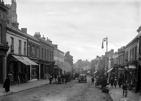Bray Main Street 2 by Fergus O'Connor c.1910