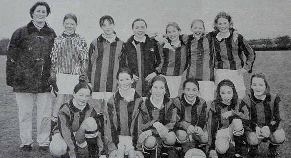 Greystones girls after beating Roundwood in the Cumann Na mBunscoil final 1999 Bray People