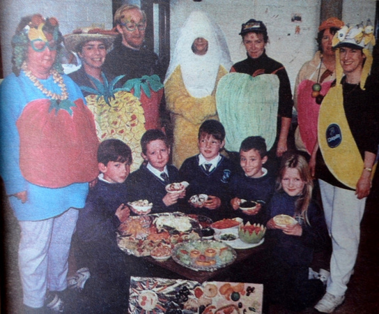 Laurence kids Andrew Lockhart, Jamie Condron, Dillon Kiernan, Stephen Mooney & Ashling Nolan surrounded by some fruits and nuts 1999 Bray People