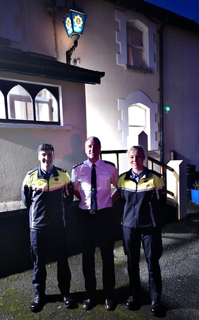 Chief Superintendent Hughes welcomes Michael Carroll & Kate Frayne to Wicklow Division first tour Halloween night 31OCT23