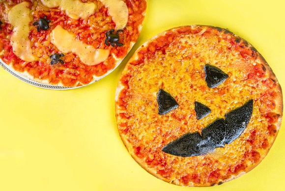 halloween pizza face
