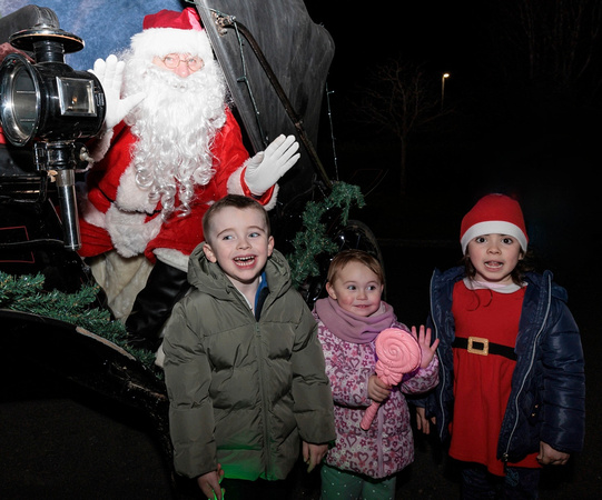 Santa In Kilcoole MON16DEC24 Chris Dobson 25