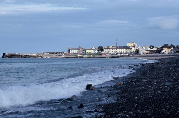 Greystones Harbour North Beach by Eric Z