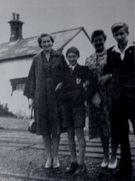 Mrs Allman & friends at Newcastle station 1959