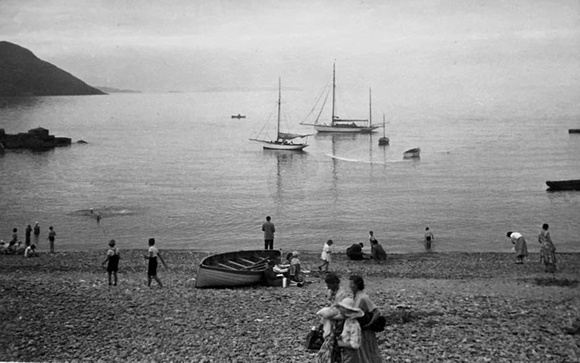 Greystones Harbours 1940s or '50s Source Brian Fogarty (943x591)
