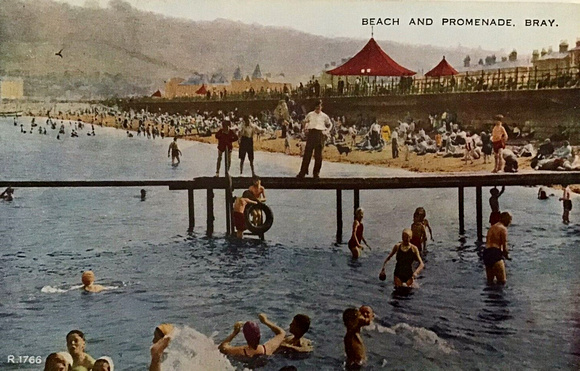 Bray Promenade 1951 Real Photo Topo Postcard 1264. Source ebay 16APR20