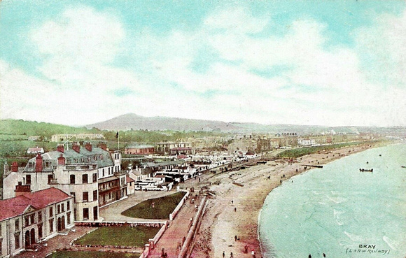 Bray Promenade vintage L & N W Railway postcard. Source ebay 16APR20