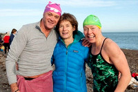 At-the-Christmas-Day-Swim-in-Greystones-2014-20-640x425