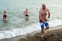 At-the-Christmas-Day-Swim-in-Greystones-2014-13-640x425
