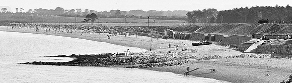 The Belle Vue Gary Paine 6AUG24 Photo No6 - 1890s photograph of exposed Swans Rock on South Beach