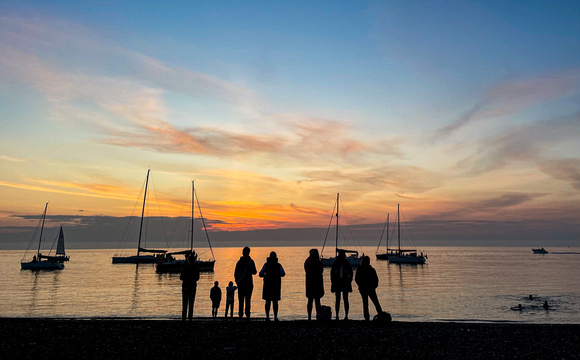 Darkness Into Light SAT11MAY24 Liz Cusack 1